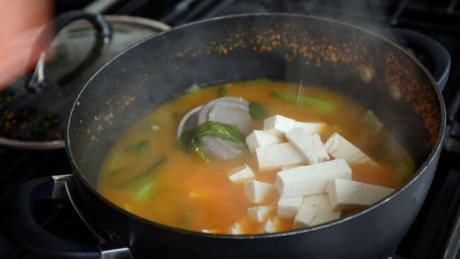 Bok choy tofu doenjang soup (Cheonggyeongchae dubu-doenjangguk