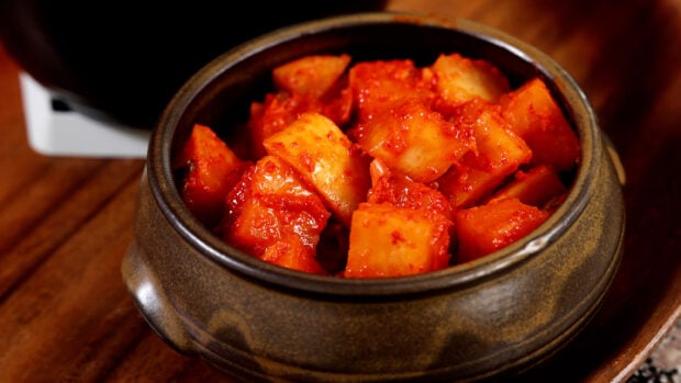 radish kimchi (kkakdugi) for gomtang