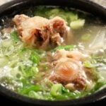 Oxtail soup (sokkoritang: 소꼬리탕