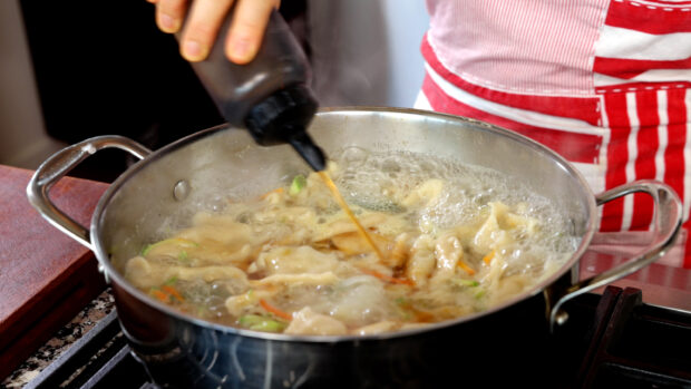 sesame oil in sujebi