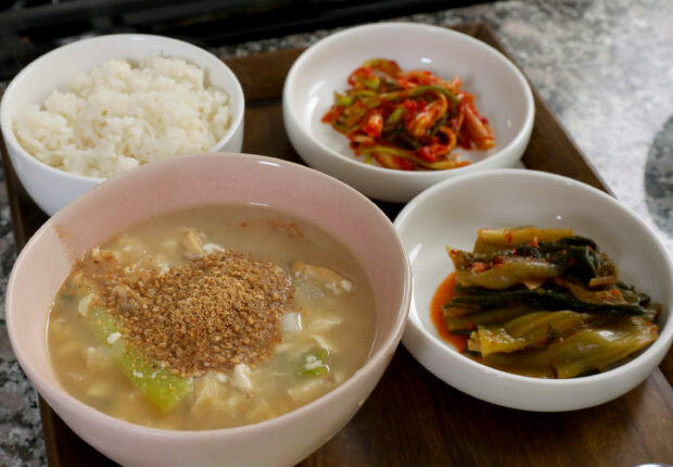 tofu soup with clams